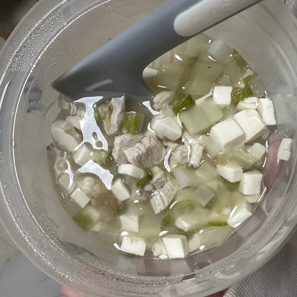 おだし香るとり野菜スープ